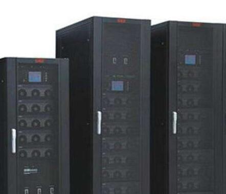  ���I�ϵ����M���������M�γ�UPS�Դ����Փ���кβ�ͬ